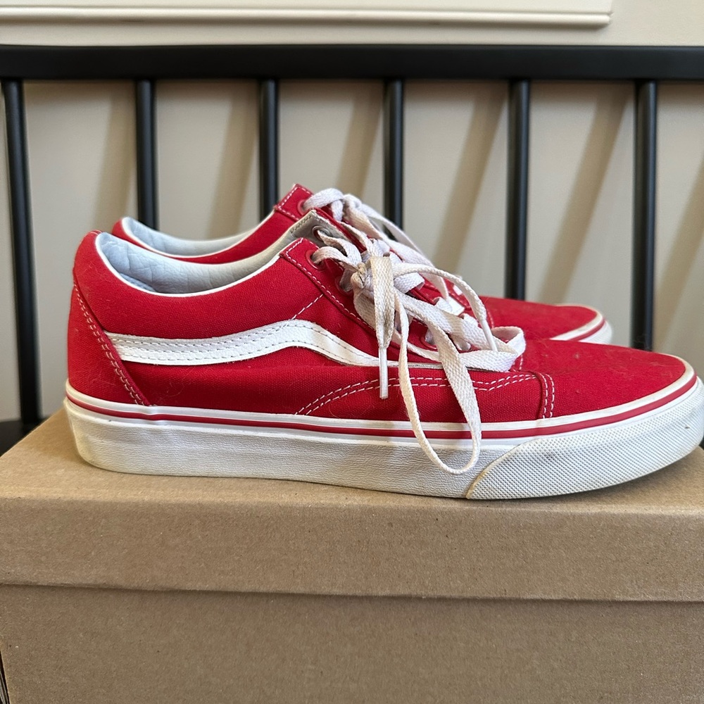 Red vans men’s size 8.5 women’s size 10